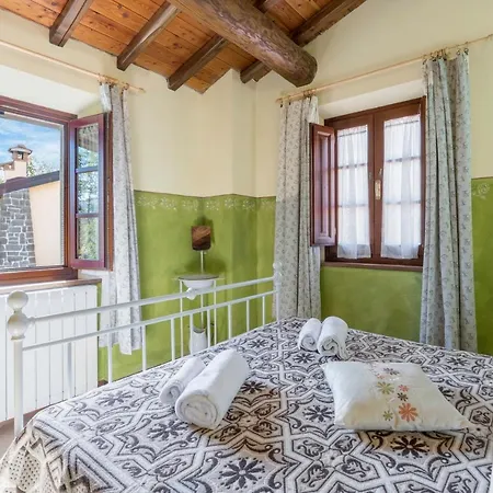 La Vecchia Fornace La Piastra Shared Pool- Abetone Apartment