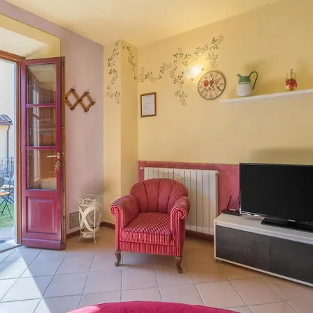 La Vecchia Fornace La Piastra Shared Pool- Abetone Apartment